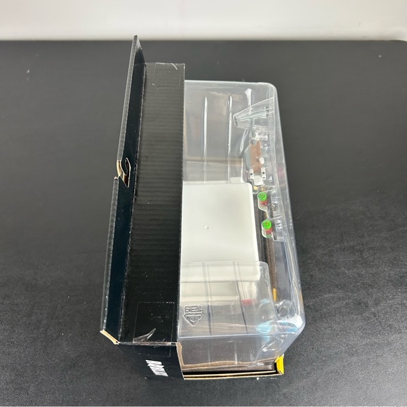 Roblox Brookhaven Golf Cart Figure Set With Exclusive Virtual Item - Picture 10 of 16